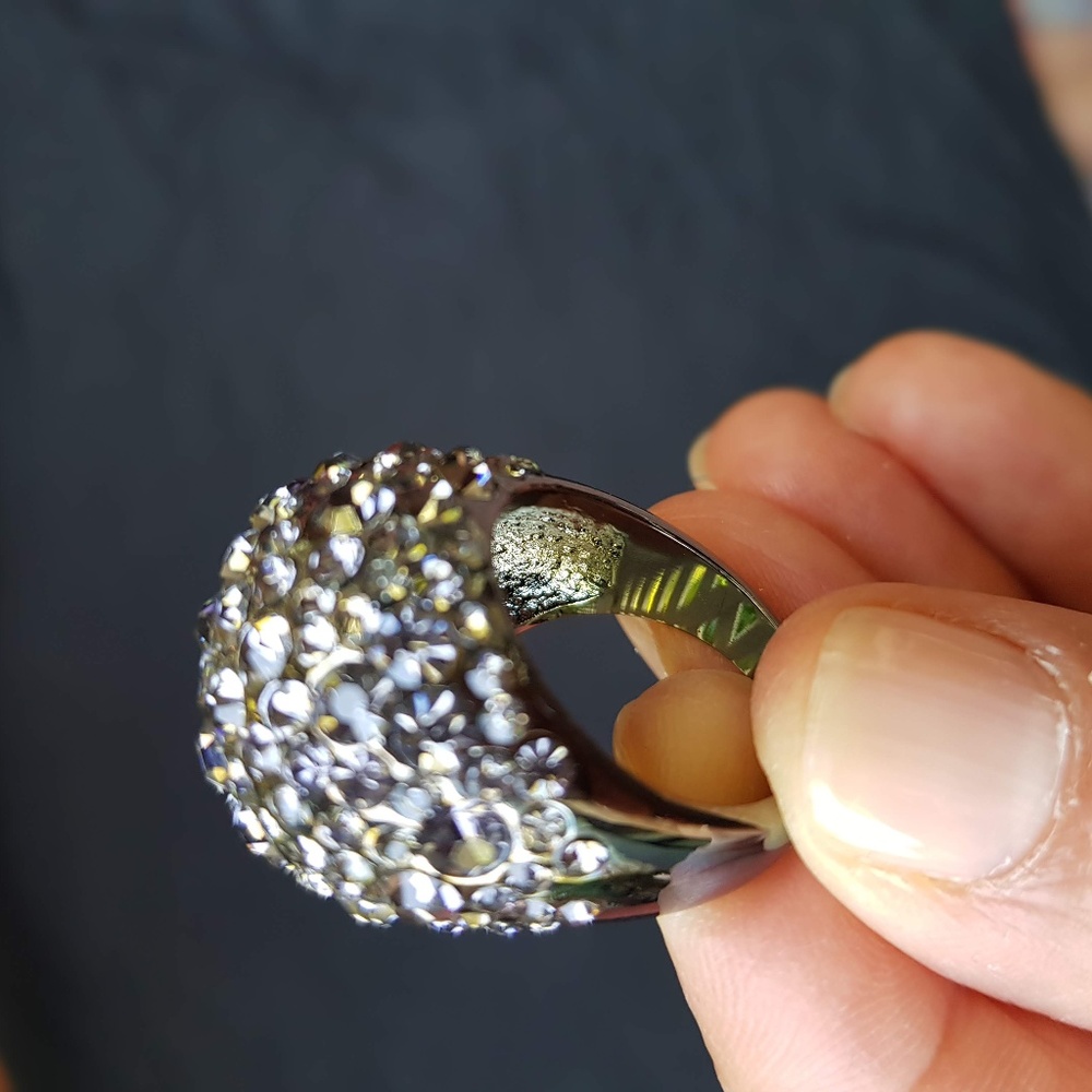 3 Large Rings - Picture 6 of 8